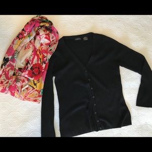 ❤️Simple yet elegant cardigan